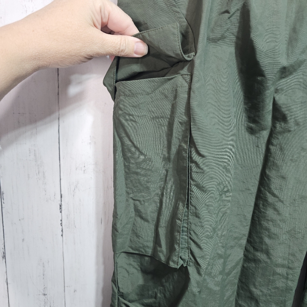 NWOT Halara Womens Green Mid Rise Side Pocket Wide Leg Nylon Cargo Pants Size XL - Picture 6 of 11